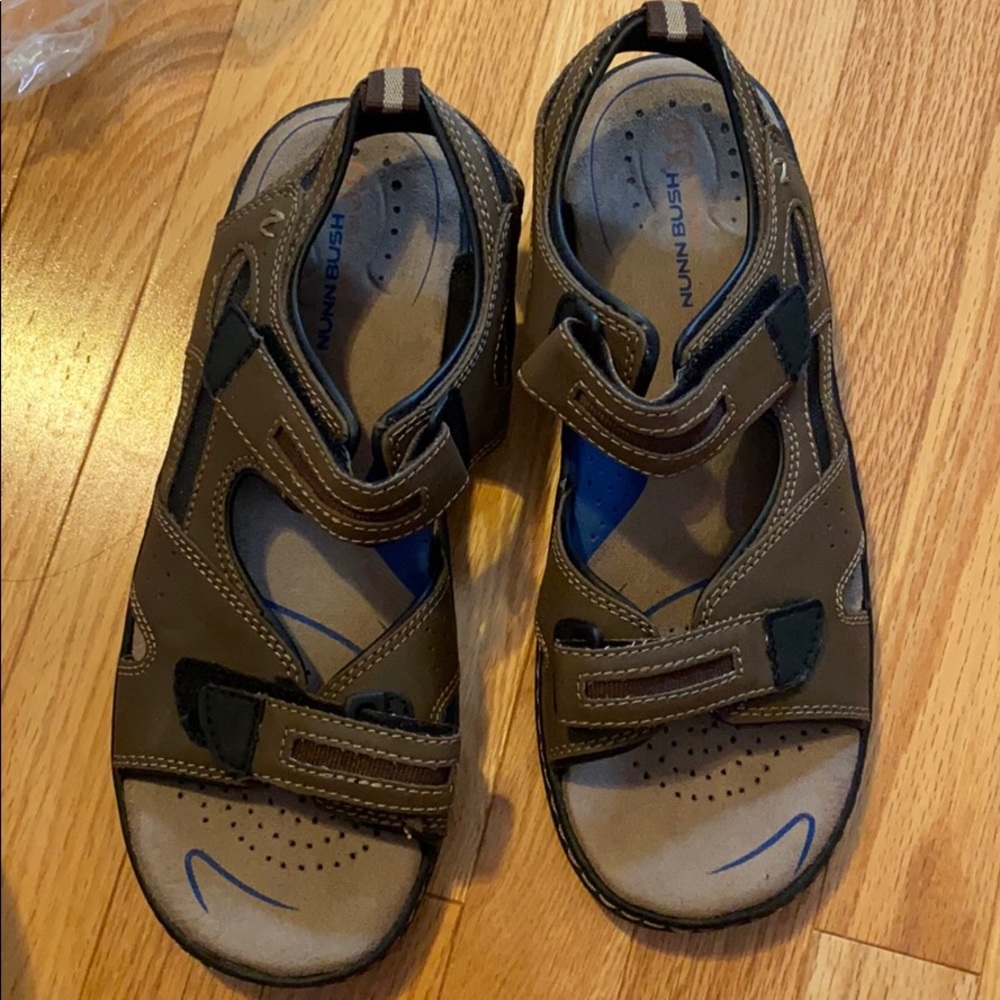 Nun Bush Sandals